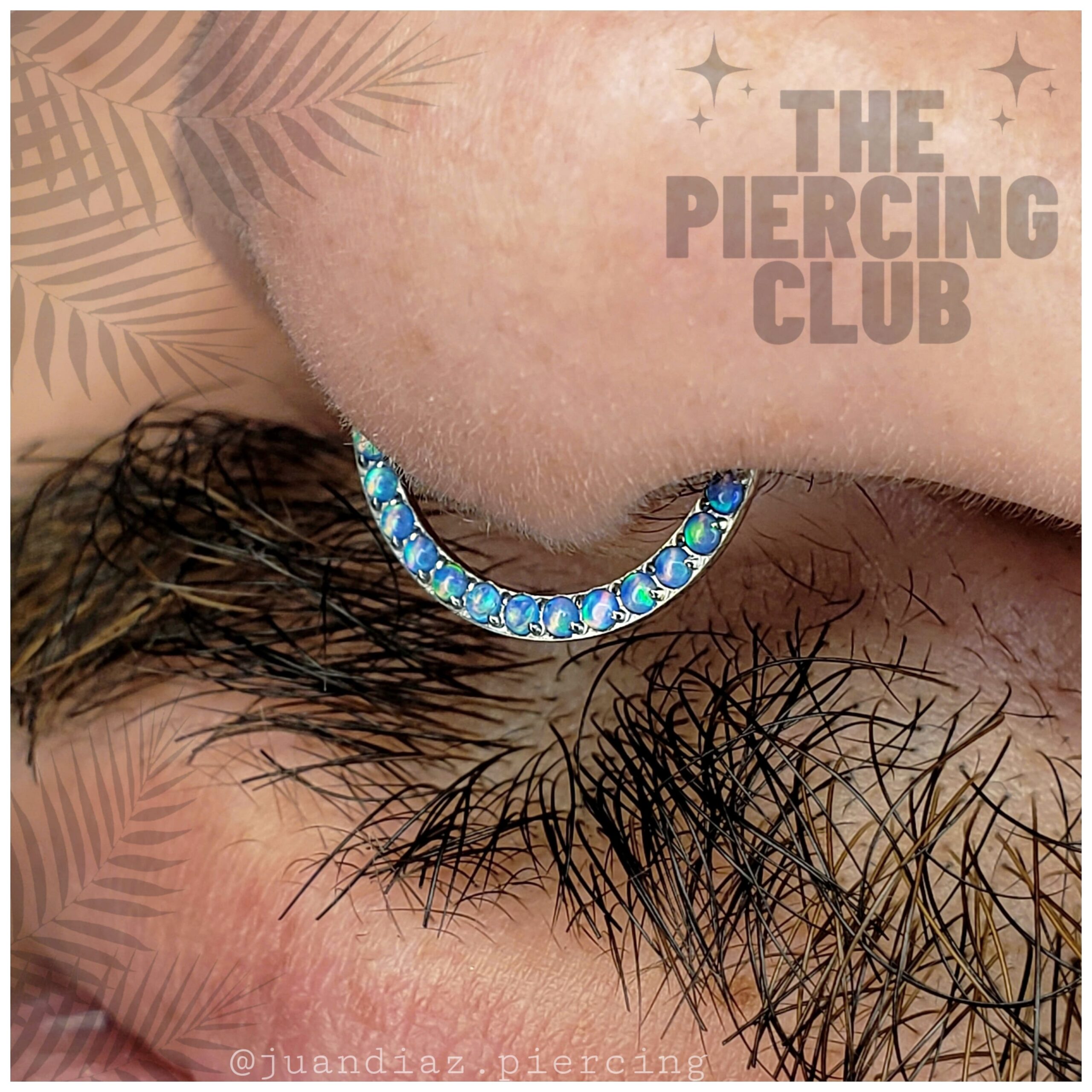 Septum Piercing
CLICKE ÓPALO