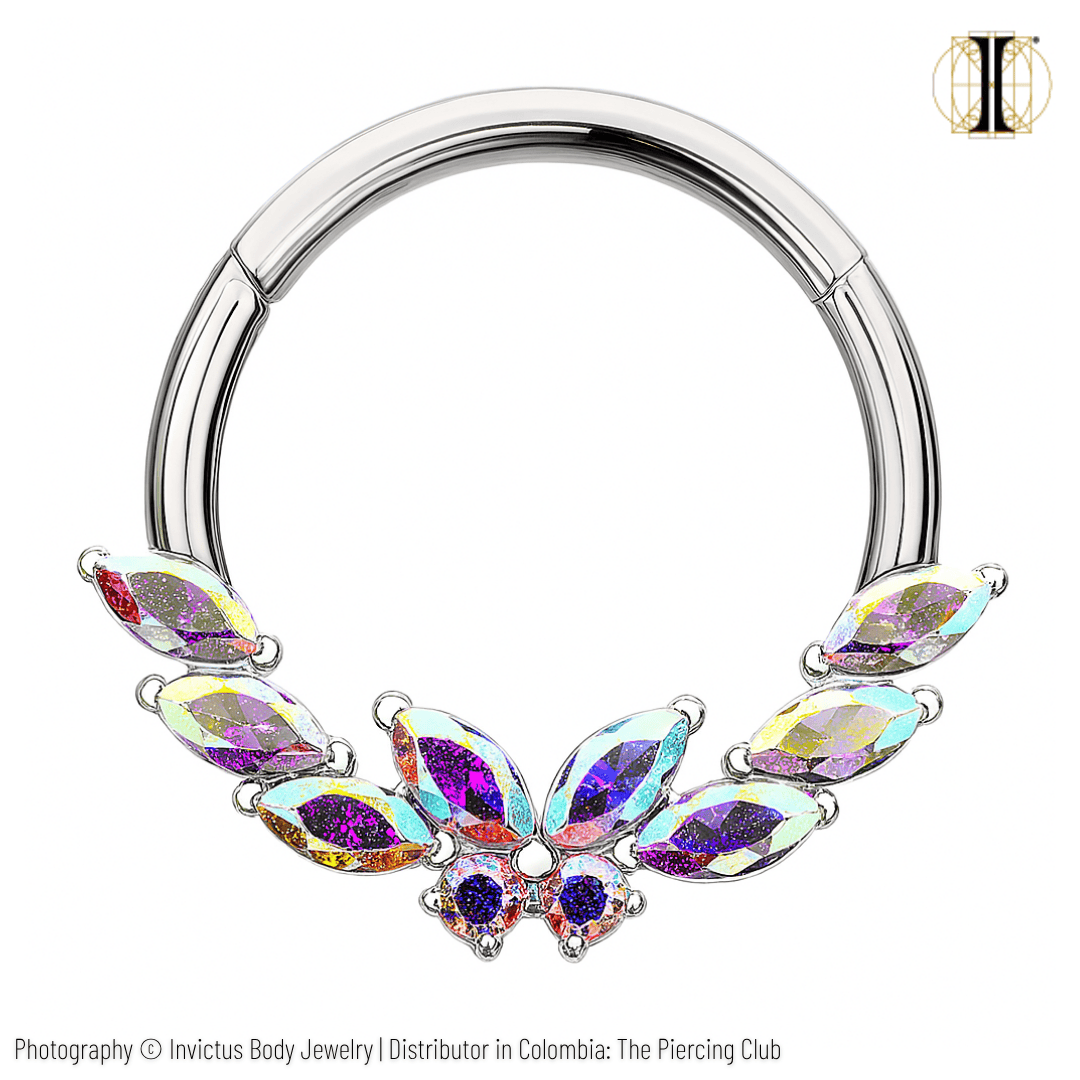 Aro, Argolla mariposa con cristal Aurora borealis deluxe / Titanio grado implante / INVICTUS